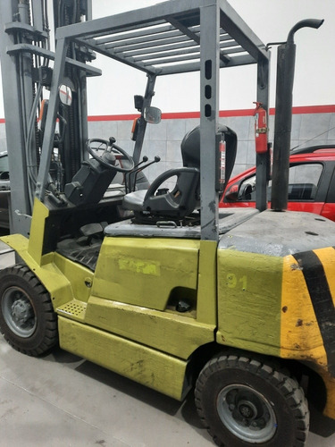 Imagen 1 de 19 de Autoelevador 2.5kg Yale Diesel Trip/torr Funcionanndo