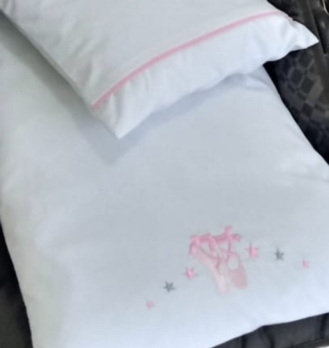 Imagem 2 de 2 de Colchonete E Fronha Para Carrinho Sapatilha Estrela Rosa