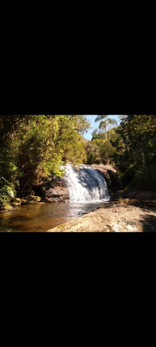 Terreno Rural Com Cachoeiras