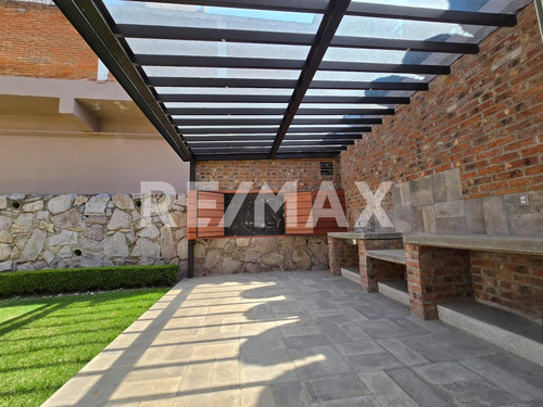 Exclusiva Casa En Venta En Lomas Del Sol: Comodidad Y Ubicación Inmejorable
