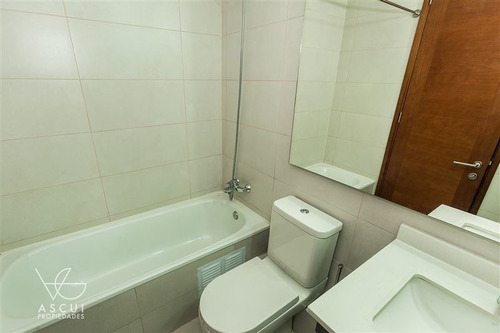 Departamento En Venta De 2 Dorm. En Lo Barnechea
