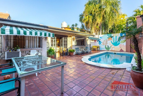 Bajamos El Precio - Chalet-lote 303 M2-living-coc-3 Dorm En