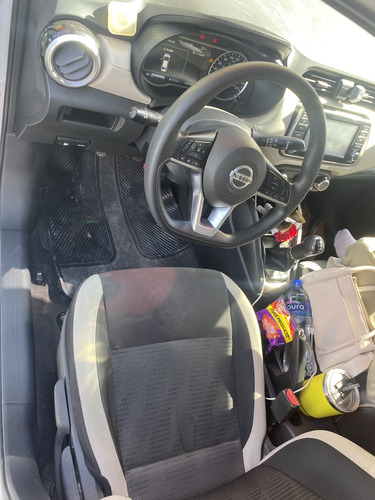 Nissan Versa 1.6 Advance Mt