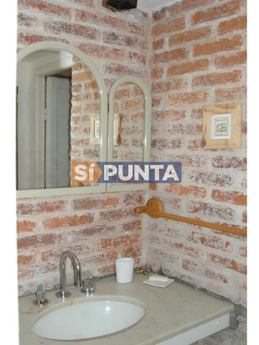 Imagen 5 de 11 de Casa En Alquiler, Pennsula