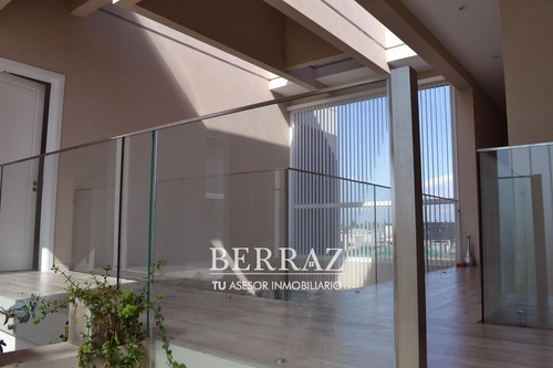 Casa En Venta A La Laguna En Barrio San Matías Area 5 Escobar Lote 936 M2