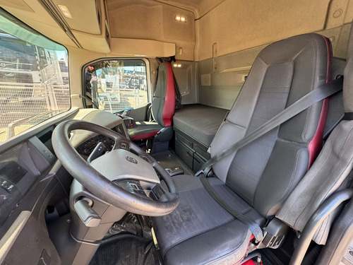 Volvo Fh 460 6x2 T.a - Automático