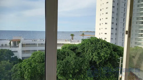 Amplio Y Cómodo Inmueble, Con Vista Sobre El Mar Caribe Cod. 33774