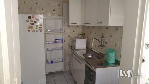 Imagem 14 de 19 de Apartamento Com 2 Dormitórios Em Porto Alegre - Ap1149