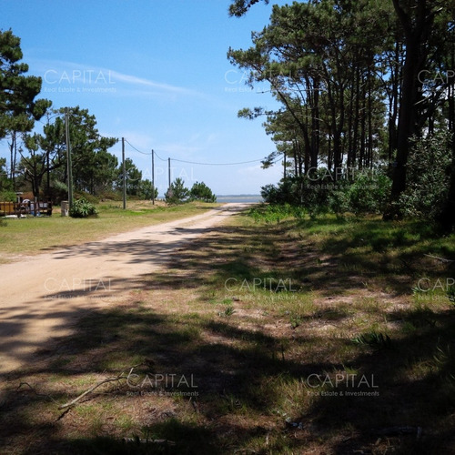 Terreno En Venta, En Balneario El Caracol, Laguna Garzón 