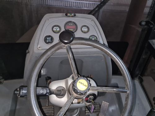 Imagen 4 de 8 de Tractor Pauny 540 Mod. 2016 C/cab. Full Cir. Cerrado-1.200hs