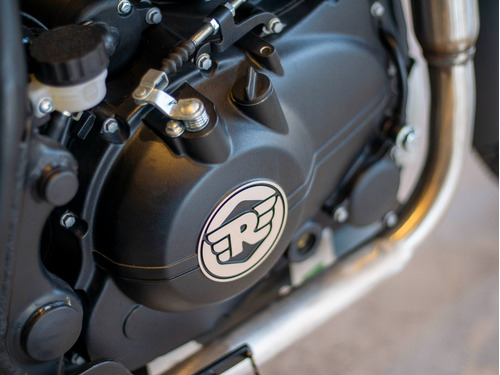Royal Enfield Himalayan Granite Black Reserva