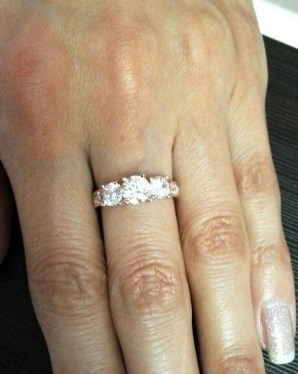 Anillo Triple Corona Con Swarovski Crystals En Stock Talla 7