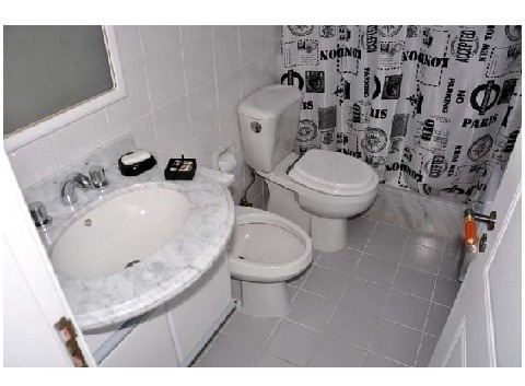 Apartamento En Venta De 3 Dormitorios En Playa Mansa