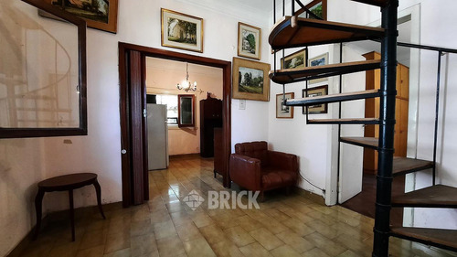 Casa Tipo Chalet Colonial En Espect Lote De 20x35.35 Mts - 707 M2 De Lote Gran Parque Arbolado