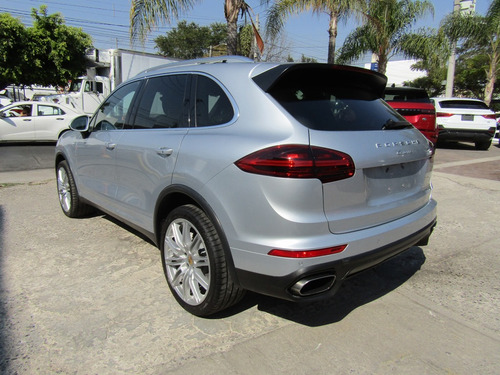 Porsche Cayenne 4.2 Diesel S At