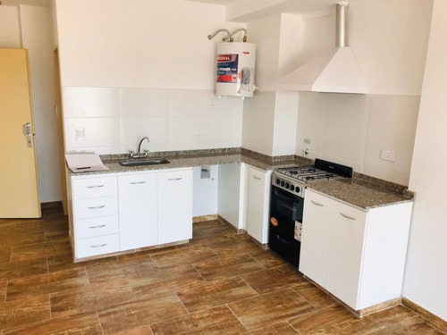 Imagen 6 de 8 de Departamento En Venta En San Miguel