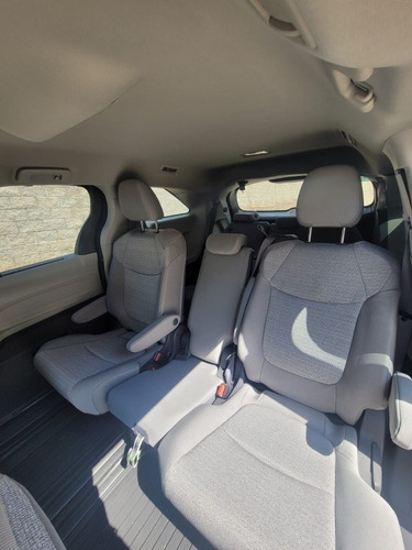 Imagen 11 de 15 de Toyota Sienna 2021 3.5 Xle At