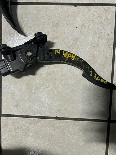 Pedal Acelerador Jeep Compass 11-13 04891585ad Ml1104 (Usado)