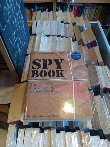 Spy Book Norman Polmar Thomas Allen En Inglés 