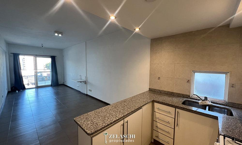 Departamento Mono Ambiente En Venta: Calle Sarmiento - Caseros -zelaschi Propiedades