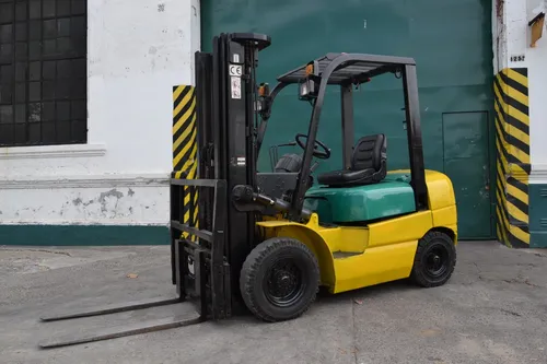Autoelevador Komatzu Modelo: Fd 257-16d Año: 2008