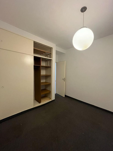 Departamento En Alquiler Frente A Plaza Flores