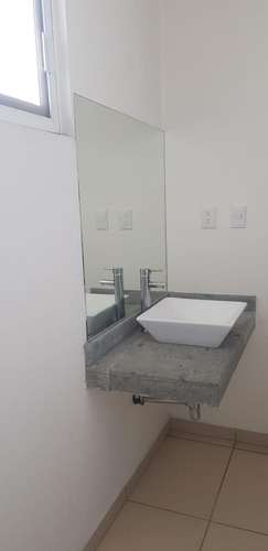 Casa Sola En Venta En Residencial El Refugio, Querétaro, Querétaro