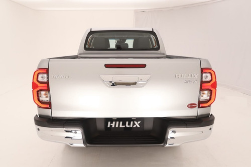 Toyota Hilux 2.8 Cd Srv 177cv 4x4 At