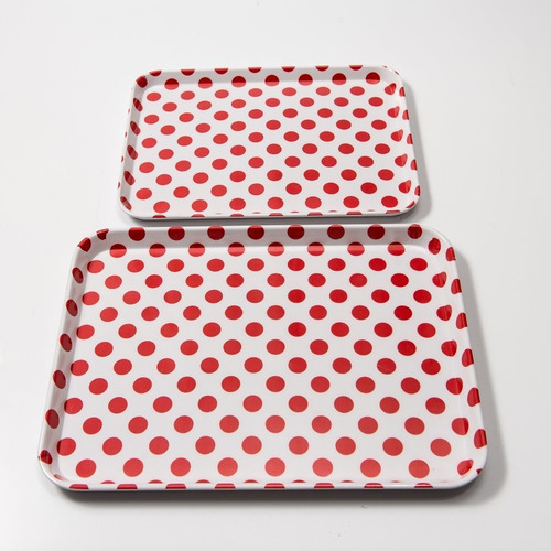 Imagen 1 de 2 de Bandeja De Melamina Lunares Rojos 33x25 / Lauacu