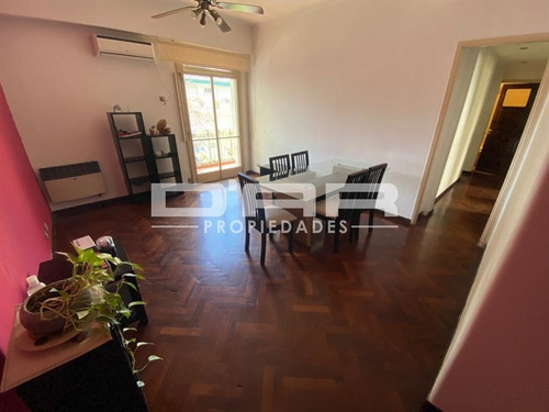 Imagen 1 de 9 de Departamento 3 Ambientes - Mariano Acosta 100