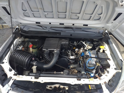 Imagem 6 de 9 de Chevrolet S10 2.4 Lt Cab. Simples 4x2 Flex 2p