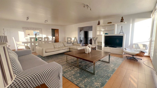 Casa El Encanto Se Arriendan 5d/5b Vista Espectacuar