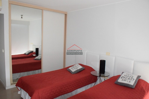 Apartamento En Mansa, 3 Dormitorios *- Ref: 2850