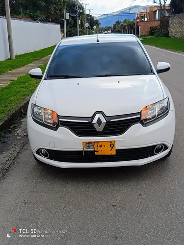 Renault Logan 1.6 Privilege / Intens