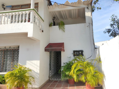 Imagen 2 de 30 de Venta De Apartamento En Crespo.