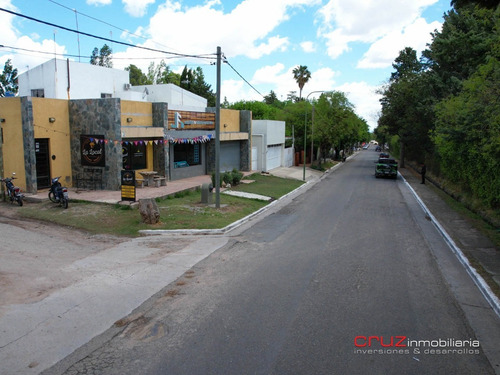 Imagen 4 de 14 de Local En Esquina De 90m2 En Cortaderas