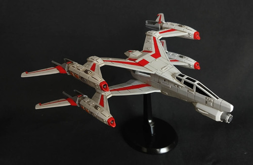 Babylon-5 Thunderbolt Fighter Resin Model (Usado)