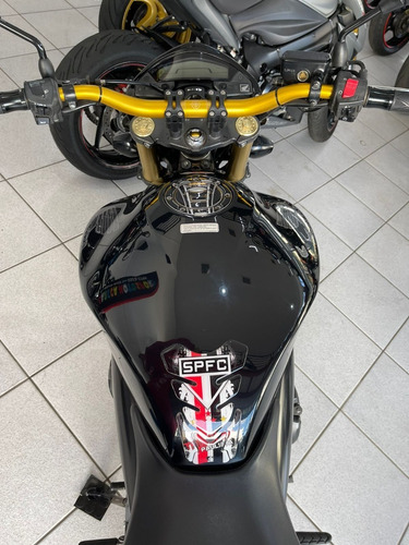 Imagem 2 de 9 de Honda Hornet 2012