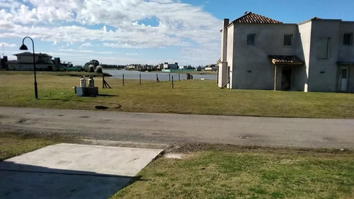 Imagen 8 de 10 de Hermosa Y Moderna Casa De 4 Ambientes En Santa Clara Al Sur - San Vicente