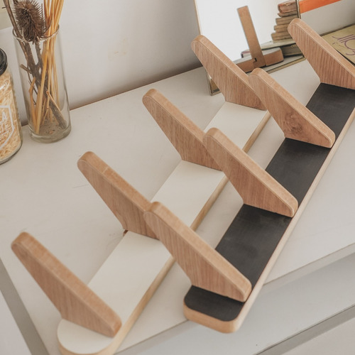 Imagen 6 de 10 de Perchero Madera De Pared , Envio Gratis - No Usa Tornillos