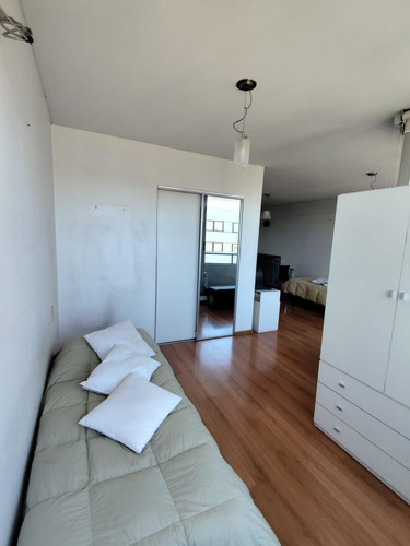 Amplio Monoambiente En Alquiler Con Balcon Y Amenities, Colegiales. E-furio.