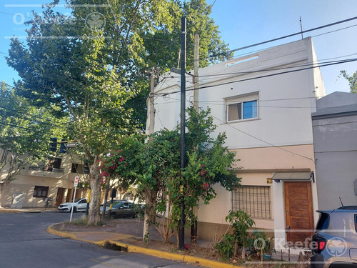 Ph En Venta En  Quilmes Con Terraza. Apto Uso Profesional