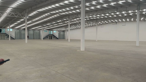 Se Renta Bodega Cross Dock En Carretera Silao Irapuato