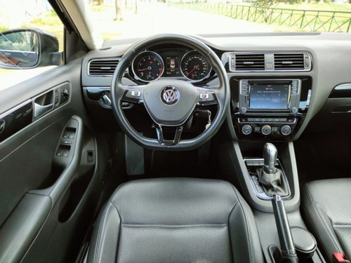 Imagem 6 de 12 de Volkswagen Jetta 2.0 Tsi Highline 211cv Gasolina 4p Tiptroni