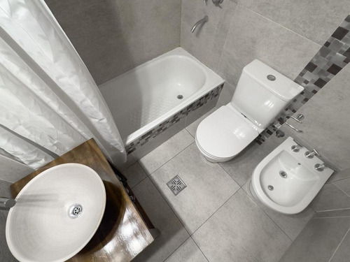 Venta - Departamento - 3 Ambientes - Flores
