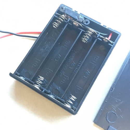 6 Unidades Suportes 4 Slots Bateria Aaa + Voltímetro Ref.070
