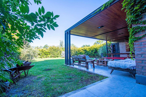 Casa En Venta En Aldea Fisherton
