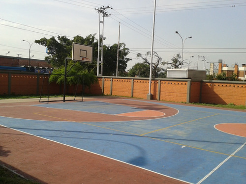 Imagen 2 de 13 de Se Vende Apartamento En Urbanización Nuevo Bosque Alto