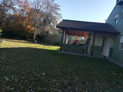 Chalet En Garin.muy Lindo.
