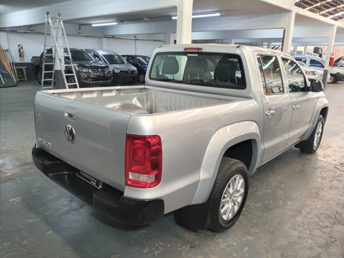 Imagen 7 de 25 de Volkswagen Amarok 2.0 Confortline 4x2 Manual 2020 79.000km